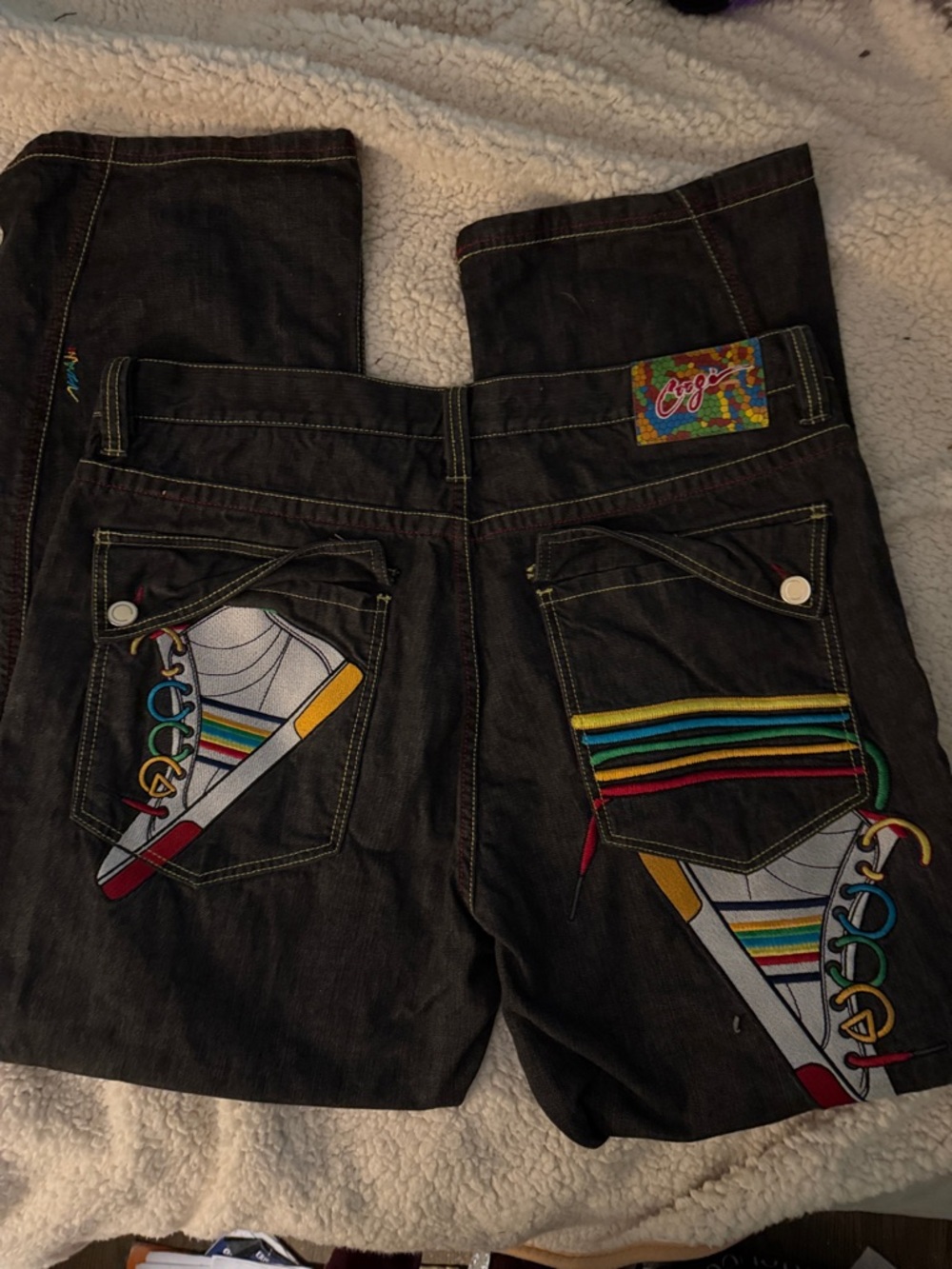 Men’s Vintage COOGI Black Jeans with Sneaker Multicolor Logo Size 42x35
